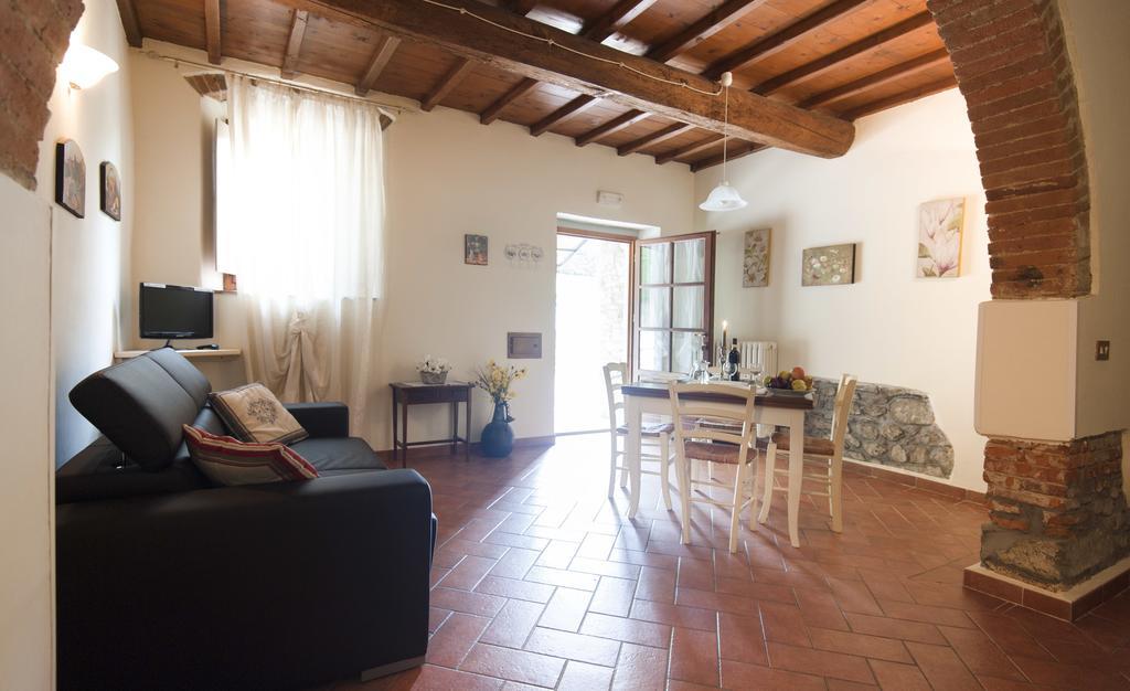 Agriturismo Le Buche Di Viesca 레겔로 외부 사진